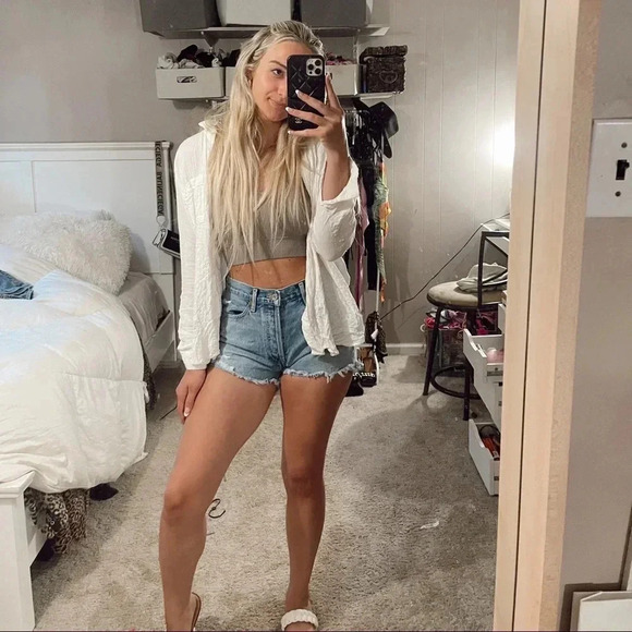 Aritzia Pants - AGOLDE shorts 26